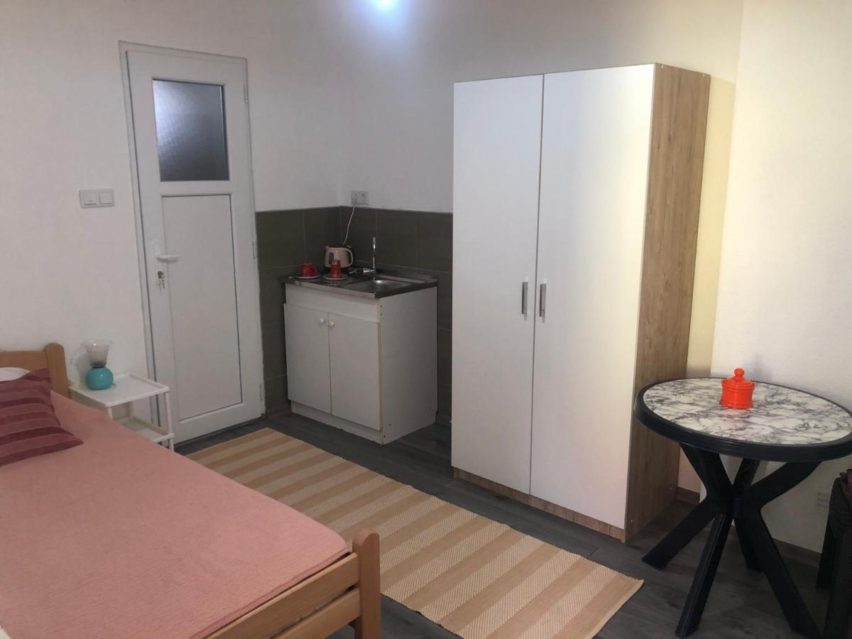 Hotel Miki Ilidža Esterno foto